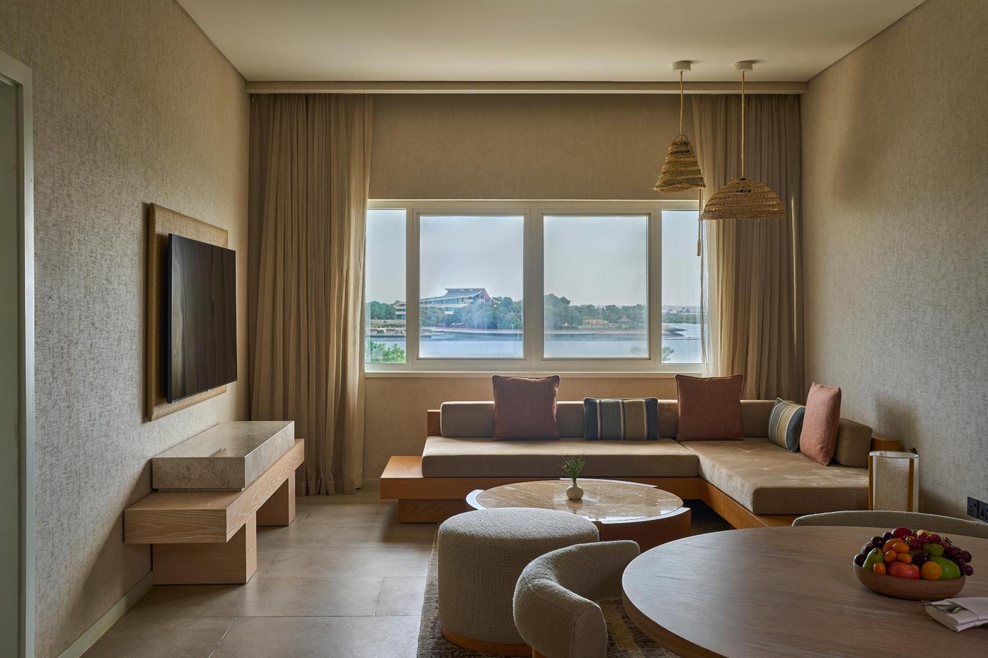 Erth Abu Dhabi Hotel エクステリア 写真
