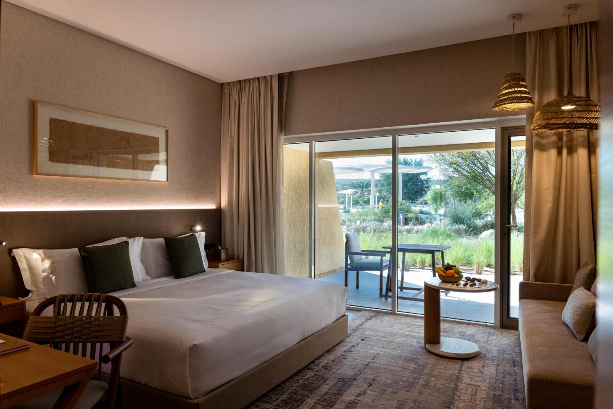Erth Abu Dhabi Hotel エクステリア 写真